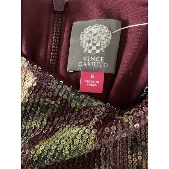 New. Vince Camuto burgundy sequin floral dress. Retails $148. Size 6 - Picture 11 of 12